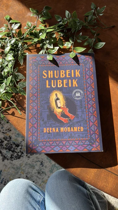 I have been waiting for this book for yeaaaars. Can't believe I'm finally holding @itsdeenasaur's Shubeik Lubeik in my hands! 