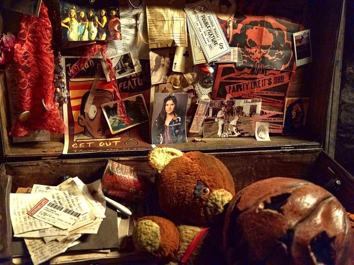 PLLnoBR's tweet photo. SHHHH! Os segredos começam a ser revelados amanhã de manhã (juntamente com o nosso primeiro teaser!! )... Quem é Angela Waters? Qual foi o pecado original? Quem... É... A...? #PLLUmNovoPecado  
@hbomaxbr💃🏽💄👠☠️ https://t.co/LqqW2kbRKM