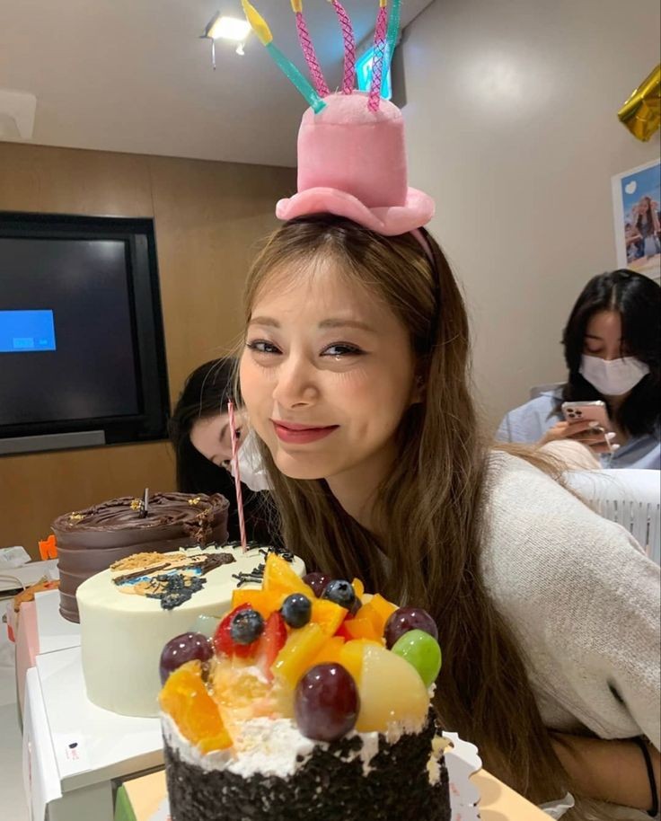 ilyskzleaders's tweet photo. TZUYU BIRTHDAY  
— @tzuyubrand

HAPPY TZUYU DAY
#ThinkAboutTzu
#이쯔쯔하_해��쯔위데이  
#TZUYU #쯔위 https://t.co/g6h7VF3OrX