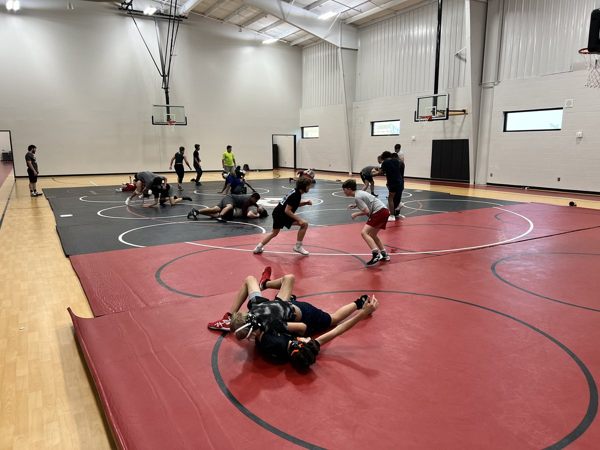 JCWmnsWrestling's tweet photo. Final tune up practice ☑️ Headed to Disney Duals tomorrow! 🤼🏅💪. #compete #6mins #proudtobeJC https://t.co/AiBlw42azd