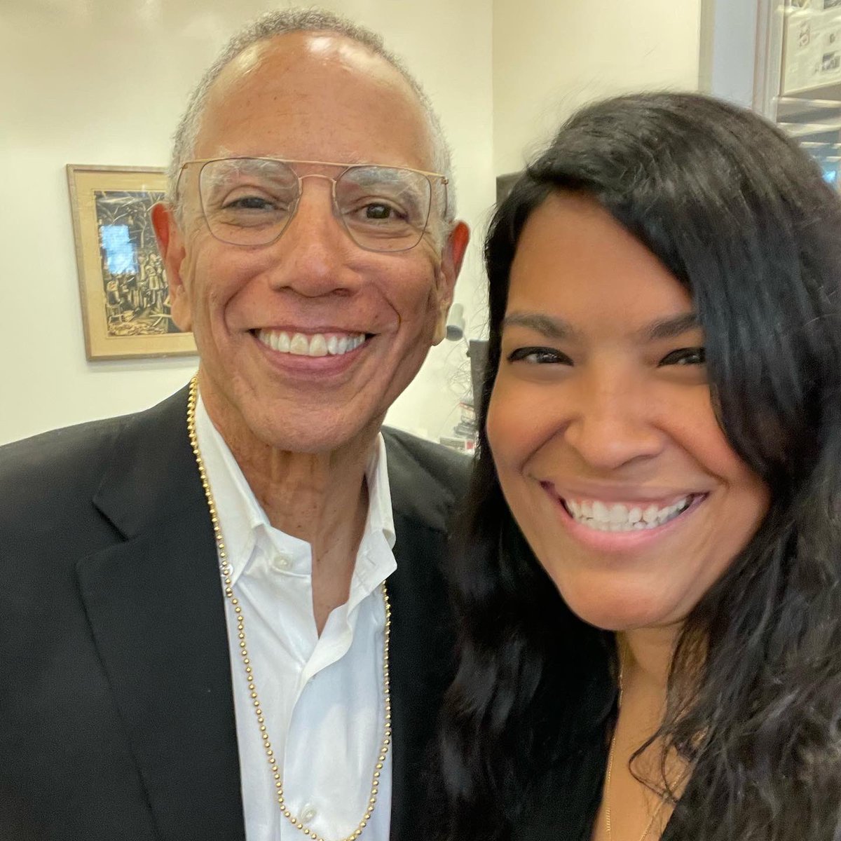 Charo Henríquez (@charohenriquez) on Twitter photo Big day at the <a href="/nytimes/">The New York Times</a> today as we celebrated <a href="/deanbaquet/">Dean Baquet</a>’s last day as Executive Editor. Truly an honor to have worked here under his leadership. 👏🏽👏🏽👏🏽 Thank you, Dean. Big day at the <a href="/nytimes/">The New York Times</a> today as we celebrated <a href="/deanbaquet/">Dean Baquet</a>’s last day as Executive Editor. Truly an honor to have worked here under his leadership. 👏🏽👏🏽👏🏽 Thank you, Dean.