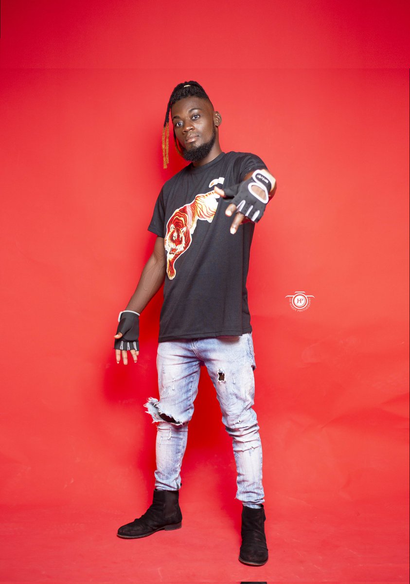 ChocyBingles's tweet photo. Happy Birthday to Me!🥂🍟🍡 Good wishes to Myself, My Family, and My Friends🍹🙌🏽
Please remember to celebrate me today because tomorrow is not promised.🎊🎊🎊
#SuperStarLife    #EyeRedMovement https://t.co/7kdaK1Iytg