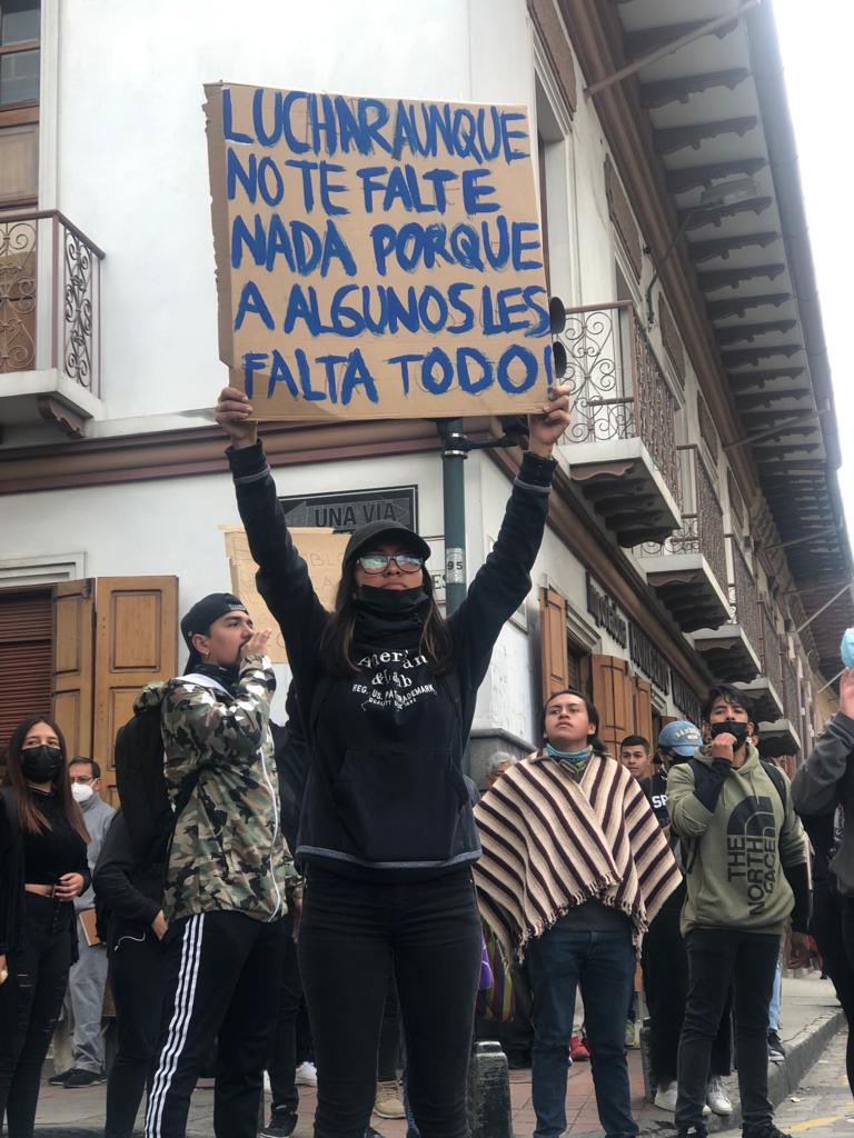 Un mensaje para tanto Lassie que disque no le dejan trabajar.