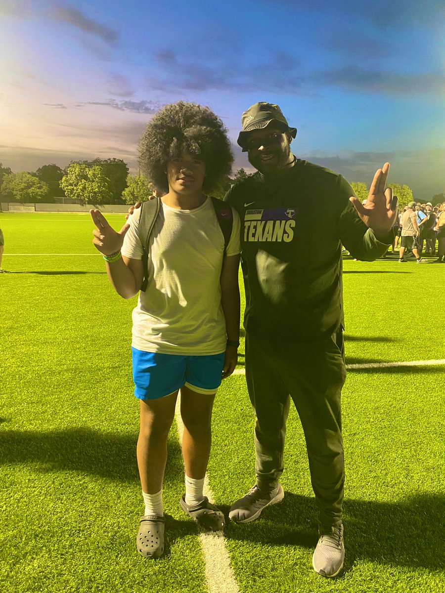 ElijahLynn1x's tweet photo. #2 Camp at @TarletonFB. I had a great time/great place and coaches thought me lots of great things @beasley_coach @CoachTyroneNix @_CoachMartinez_ @BB33fromE @Coach_EJones @coachprice1987 @Kickslide https://t.co/X0CvRTZExz