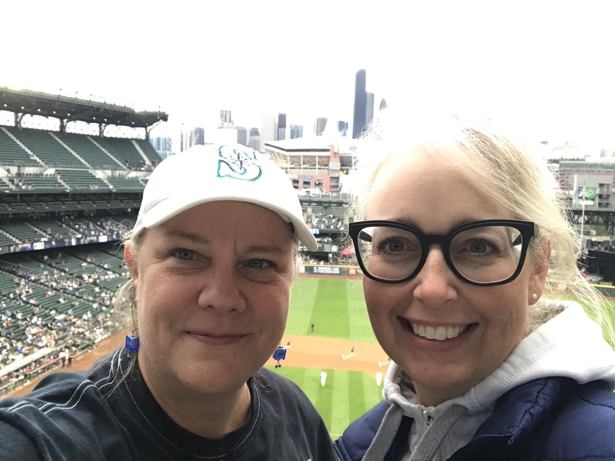 Tracy Brieger tweet media