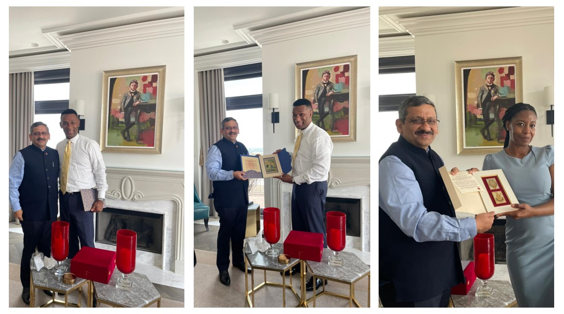 AchalKhanna1's tweet photo. "People will forget what you said, people will forget what you did, but people will never forget how you made them feel."

Looking forward to both organizations - @SHRMindia and @IndianOilcl making this world a better place to live through better workplaces https://t.co/5sBnSbPdtt
