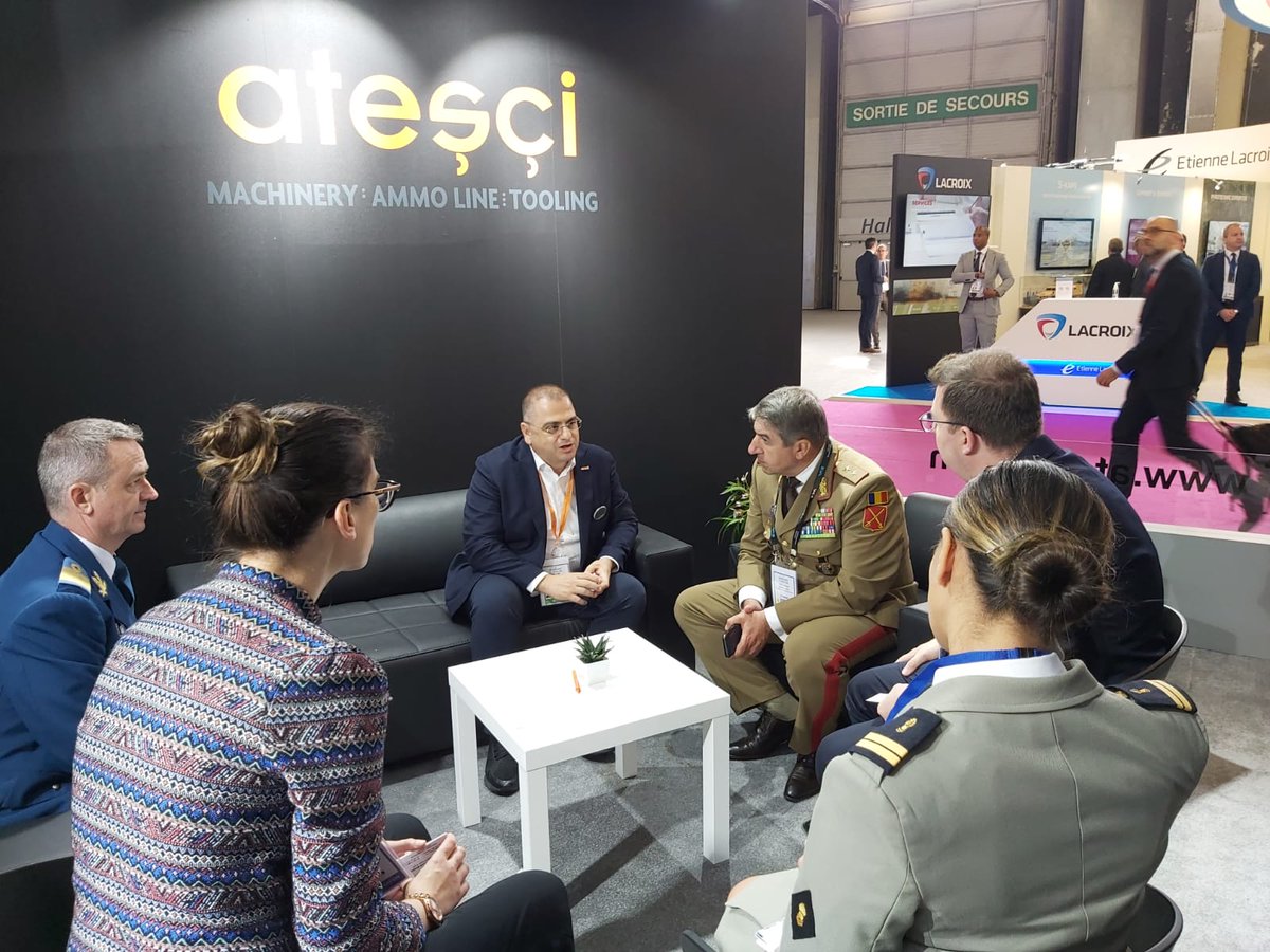 AtesciMachinery's tweet photo. A delegation from Romania Ministry of National Defence has visited Atesçi's booth at Eurosatory 2022. We appreciate Major General Iulian Berdila's (Chief of Land Forces Staff) kind visit.

#eurosatory2022 #defence #security #defenceindustry #machinery #atescimachinery https://t.co/8lpdLpEVM7
