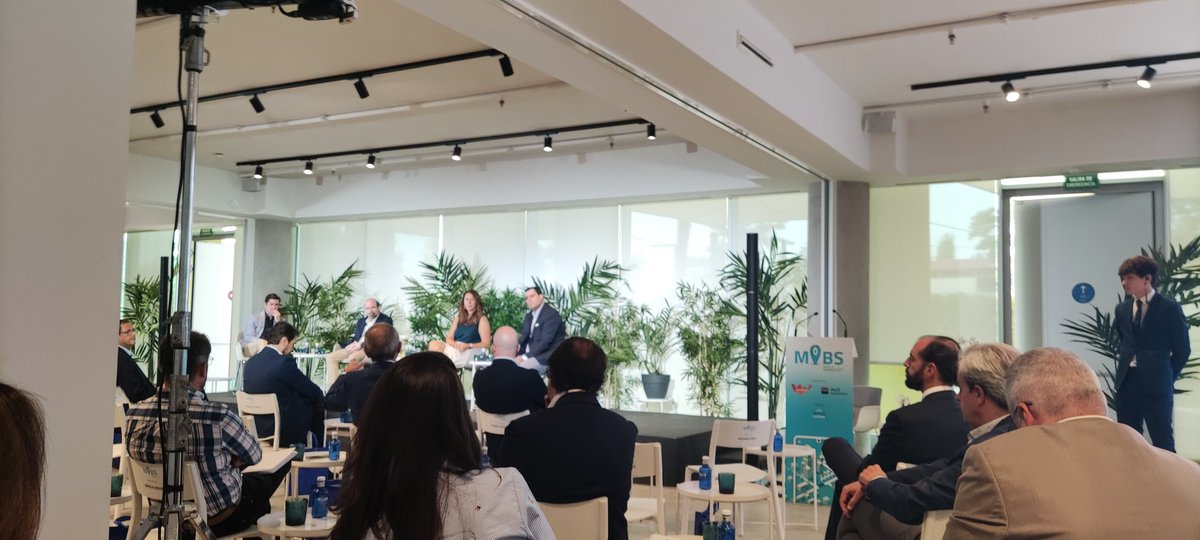 ImpulsoMobility's tweet photo. Hoy acompañamos a @Vocento #Sumauto y nuestros partners de @AERenting_Vehic en el #MOBS22Renting para poner el valor del fenómeno del #renting, una solución de movilidad que ha acelerado su crecimiento durante y post pandemia https://t.co/V8c2G9HOSA