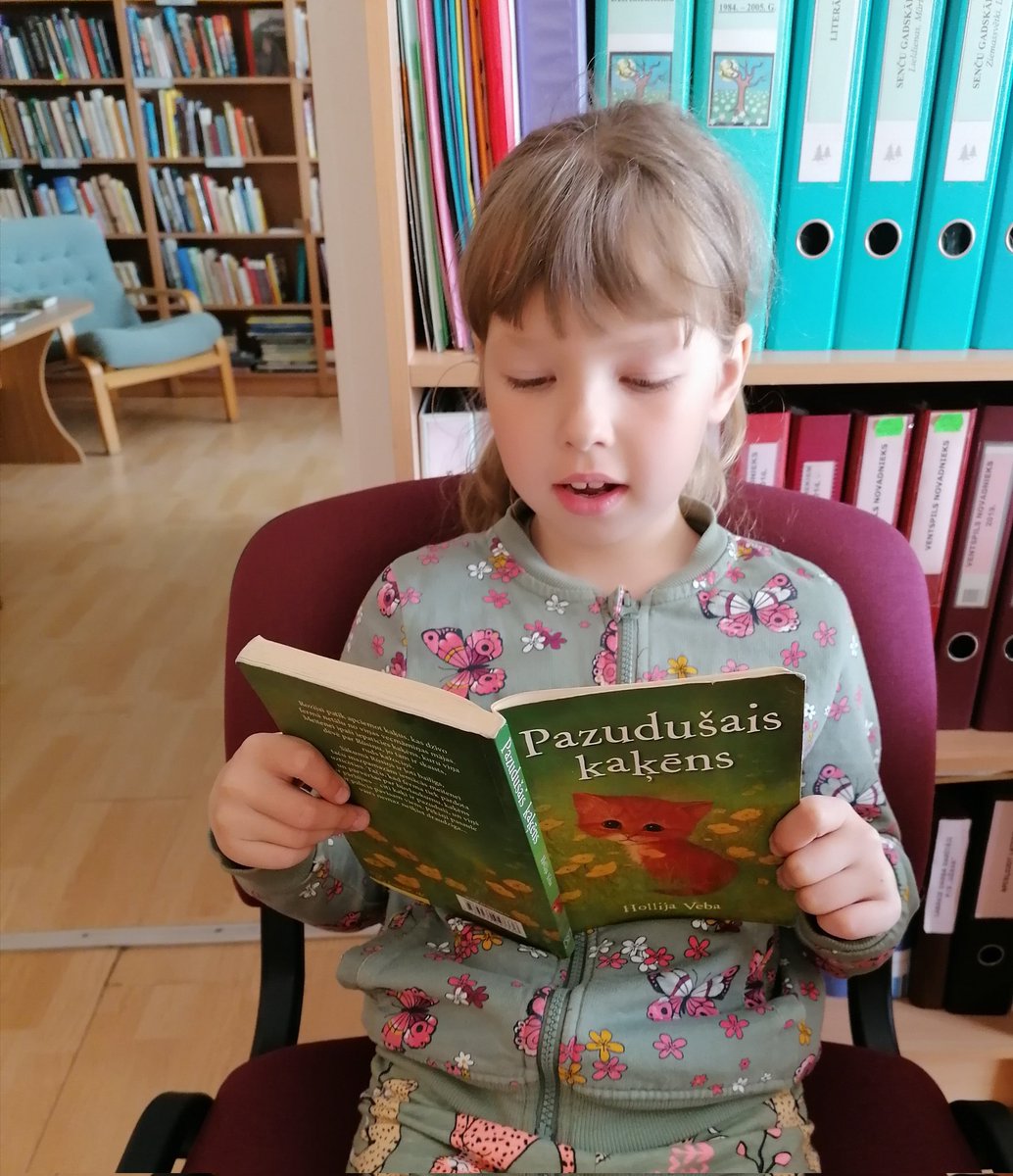 uzavasbib's tweet photo. Bibliotēkā ir tik interesanti!
#bērni #bērnugrāmatas #lasītprieks #spēles #spēļulaiks #multfilmas #uzavasbiblioteka https://t.co/kFBA5yV82q