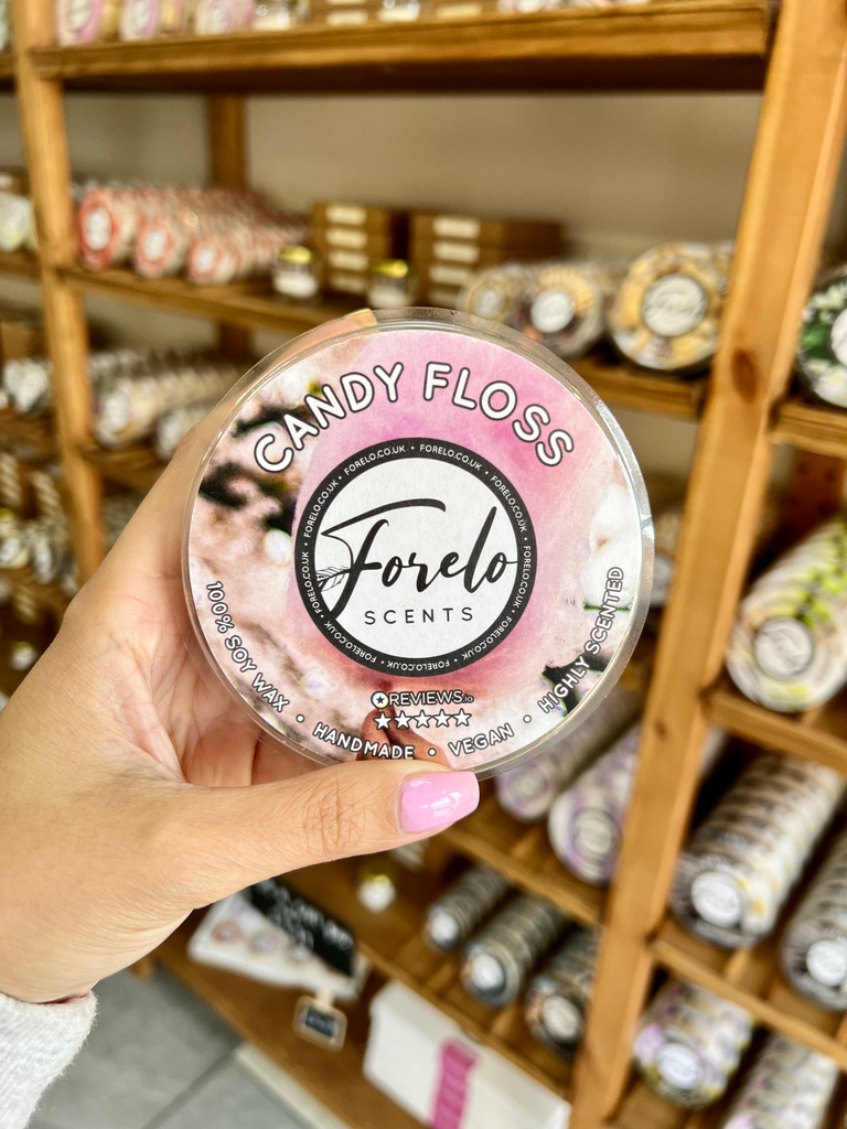 ForeloScents's tweet photo. I didn't purposefully match my nails to our Candy Floss Wax melt, but they do look good together! 💅😂

Available individually or in our Sweet Treats Sample Box 🍭https://t.co/Hq8f9yju7R

#waxmelts #fragrances #home #homefragrance #candyfloss #sweettreat #sweettooth #sweet #treat https://t.co/oChnUhTmRz