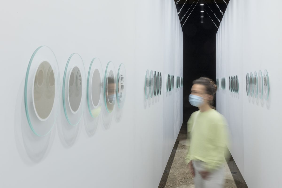 300000kms's tweet photo. ❤️ El pavelló de Catalunya a la @la_Biennale dissenyat per @osubiros és guanyador dels #premisfad !!
Estem contents de ser part de l'equip i orgullosos de la seva dissenyadora 😘😘
https://t.co/1z6ECmWm68 https://t.co/ZUNUgG6tdV
