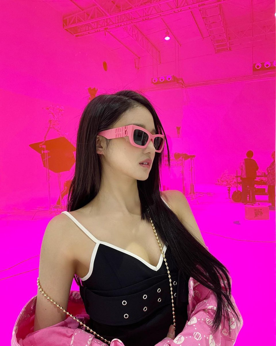 xinweipics's tweet photo. 220615 📸 instagram update

P!NK BARB!E🤟🏻

#천신웨이 #陈昕葳 #ChenHsinwei #ChenXinwei https://t.co/aAoCO6VG7y