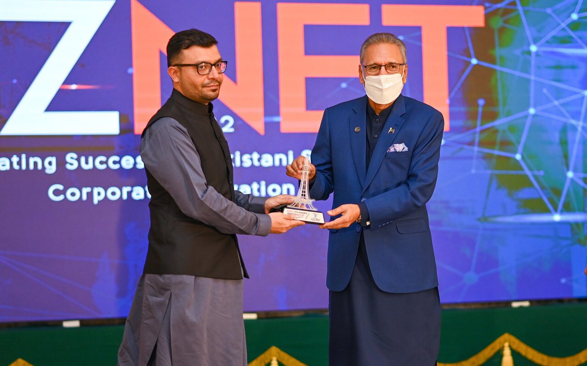 sglahore's tweet photo. Biznet’22 featured #appreciationawards for the phenomenal work done by startups across 2021! 

BizNet’22 in collaboration with Ministry of Commerce, Transforming Hub in association with OZI Group powered by PSO. https://t.co/xsp3LhnUPa