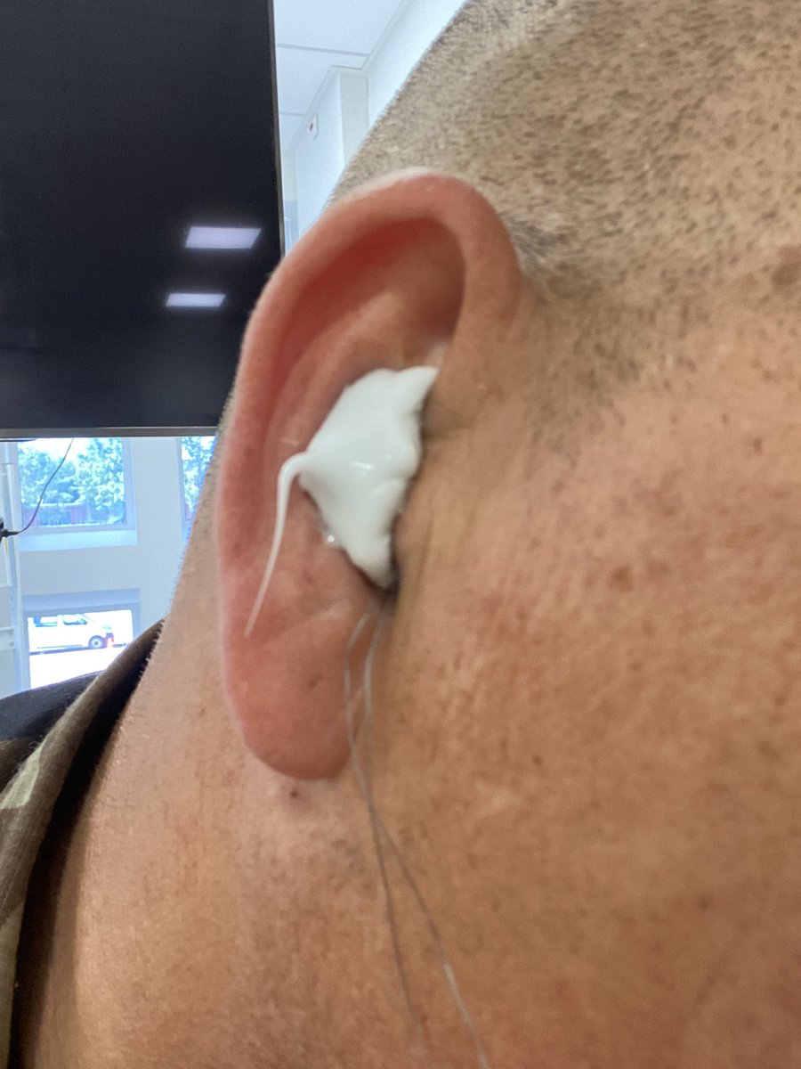 Nieuwe oordoppen aanmeten