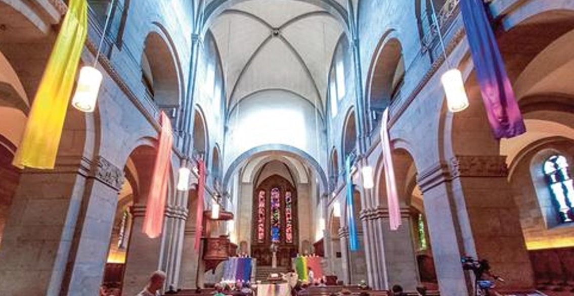 Fundacja Wiara i Tęcza (@wiaratecza) on Twitter photo Dziś polecamy <a href="/tygodnik/">Tygodnik Powszechny</a> i rozmowę z Uschi Pawlik i Miszą Czerniakiem. Mówią o konferencji <a href="/ChristiansLGBT/">LGBT Christians Europe</a>, o ekumenizmie osób marginalizowanych, wyzwania dla wierzących osób LGBT+. Artykuł dostępny bezpłatnie po zalogowaniu.
tygodnikpowszechny.pl/trudny-dom-175… Dziś polecamy <a href="/tygodnik/">Tygodnik Powszechny</a> i rozmowę z Uschi Pawlik i Miszą Czerniakiem. Mówią o konferencji <a href="/ChristiansLGBT/">LGBT Christians Europe</a>, o ekumenizmie osób marginalizowanych, wyzwania dla wierzących osób LGBT+. Artykuł dostępny bezpłatnie po zalogowaniu.
tygodnikpowszechny.pl/trudny-dom-175…