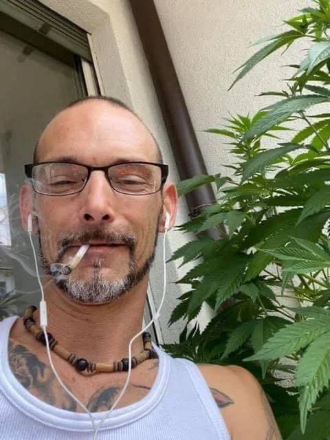 FamClips's tweet photo. Short story of @SnoopDogg 
🤣🤣🤣🤣 https://t.co/UI5H1x2Rbf