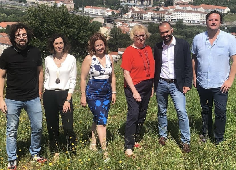 spanish_wl's tweet photo. ¡Qué buena jornada ayer en @FevinoFerrol con los nuevos “guardianes del vino” y MWs @SJEvansMW @AlmuVino @escoces_volante @alvaroribalta y @thegaragewineco! Fue un placer presentar su cata y disfrutar de unos vinos que representan los nuevos estilos del vino español https://t.co/nODBjICzJX