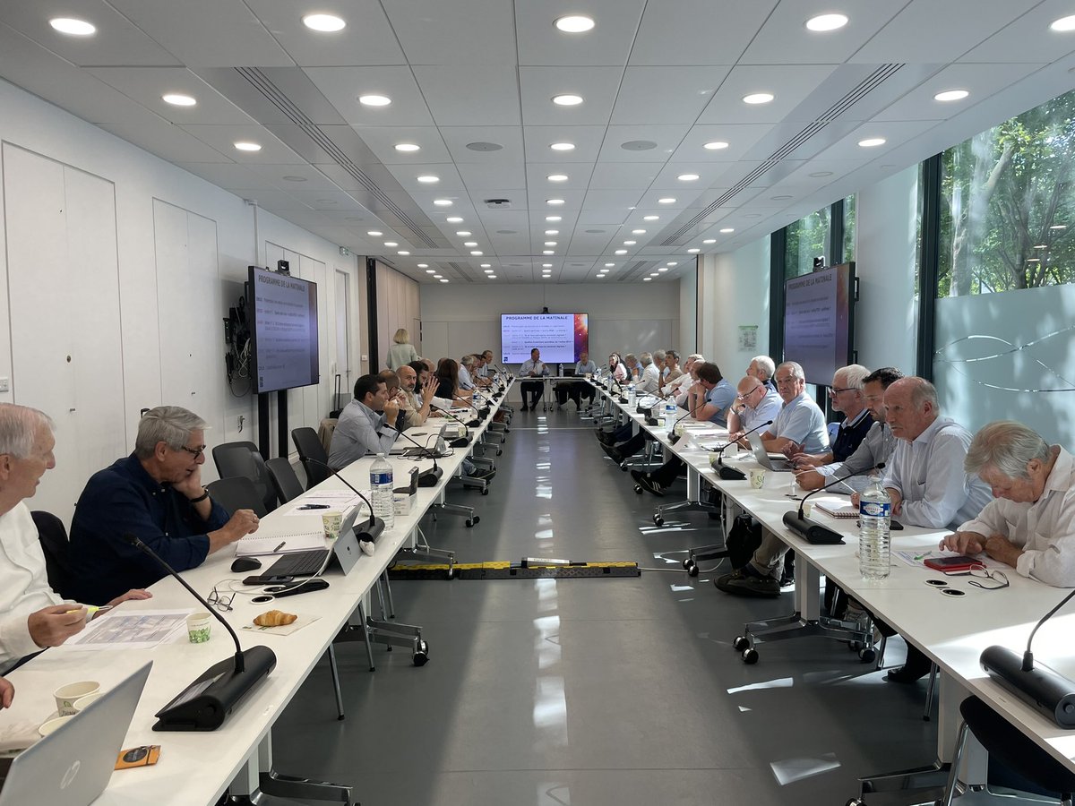 La Matinale des Commissions <a href="/FFIE_fr/">FFIE</a>  c’est ce matin ! On va parler #digitalisation des entreprises, indice BT 47, outills de #communication avec le président de la <a href="/ffie/">cathy</a>, Emmanuel Gravier et les membres des commissions #economique #artisanat #formation #TransitionNumerique