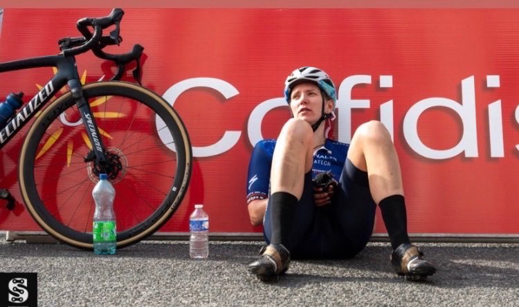 CindyPomares's tweet photo. Une dure journée sur le Dénivelé Challenge Mont Ventoux ! 🥵🥵
Le but était de sortir de sa zone de confort 🚫 de travailler dans différentes conditions 🥵 et sur différents terrains 🧗♂️: C’est validé ✅
#cycling #womencycling #roadcycling #hardrace #tryagain #trainhard https://t.co/2I3hMJEj8P