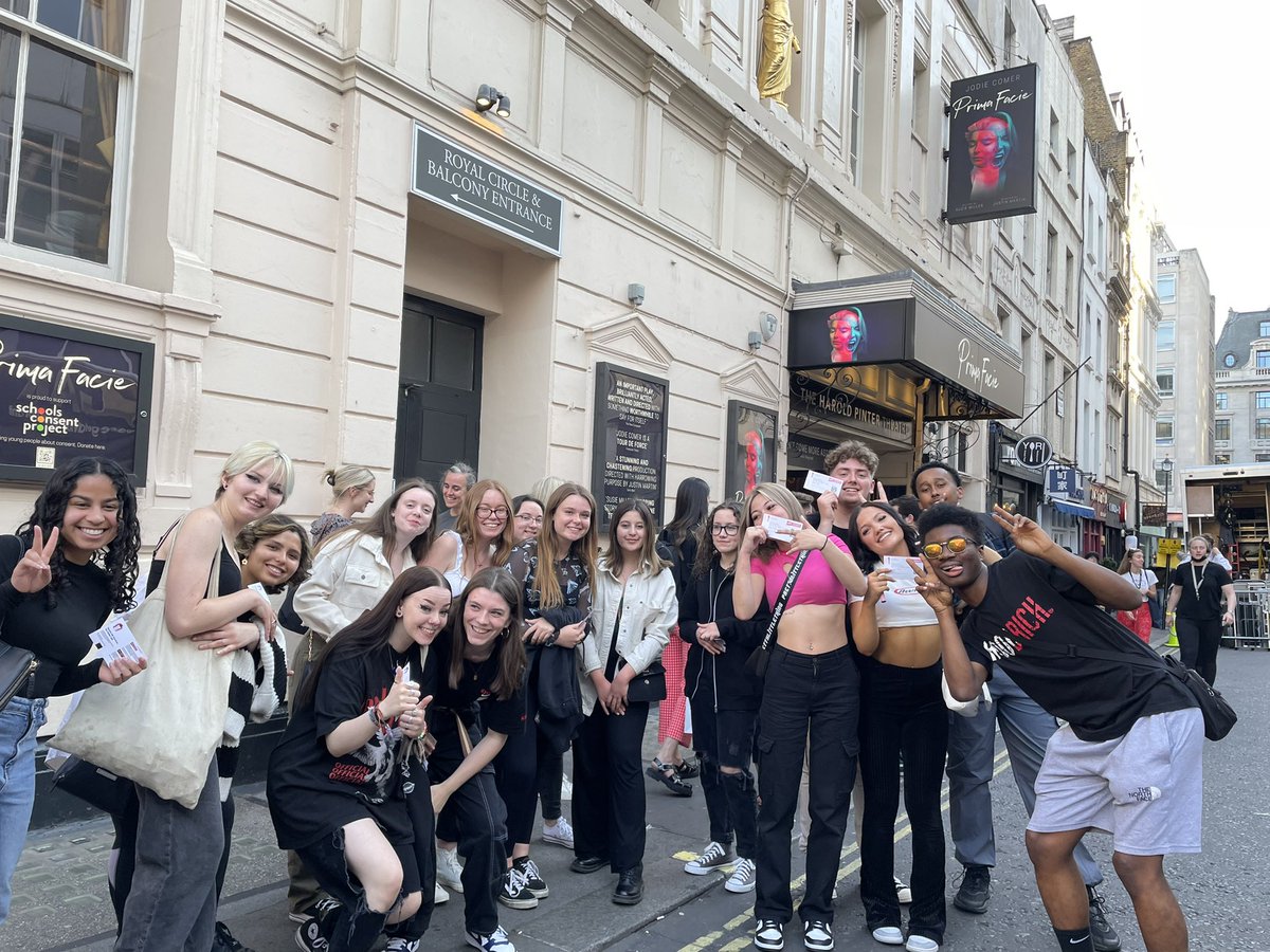 ACS_SixthForm's tweet photo. We were lucky enough to take a group of students to see Prima Facie with Jodie Comer last night. A play that explores themes of consent &amp; the justice system. Outstanding!!! 
The students went through all the emotions &amp; haven’t stopped talking about it. Thank you to @estreetprods https://t.co/q6IERNi5UM