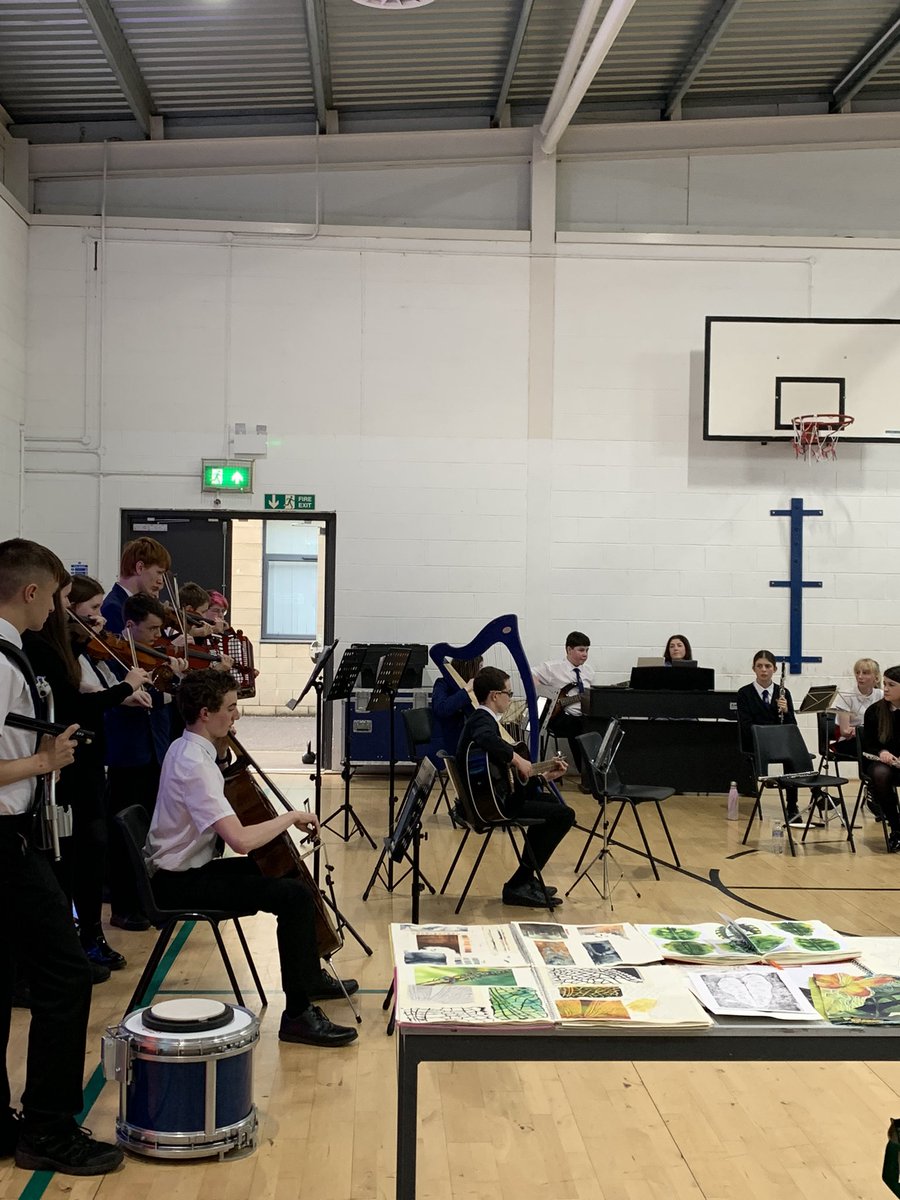 Mrs Mutch tweet media