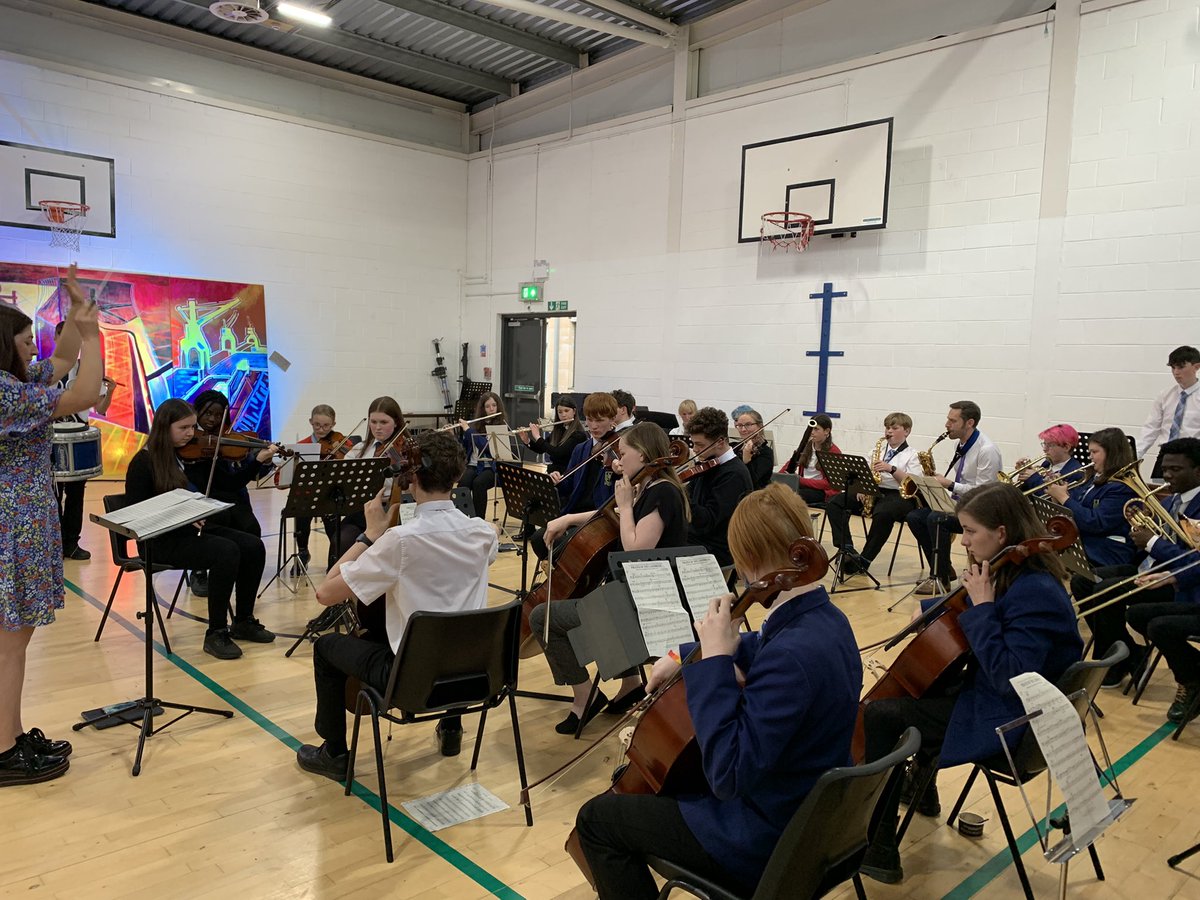 Mrs Mutch tweet media