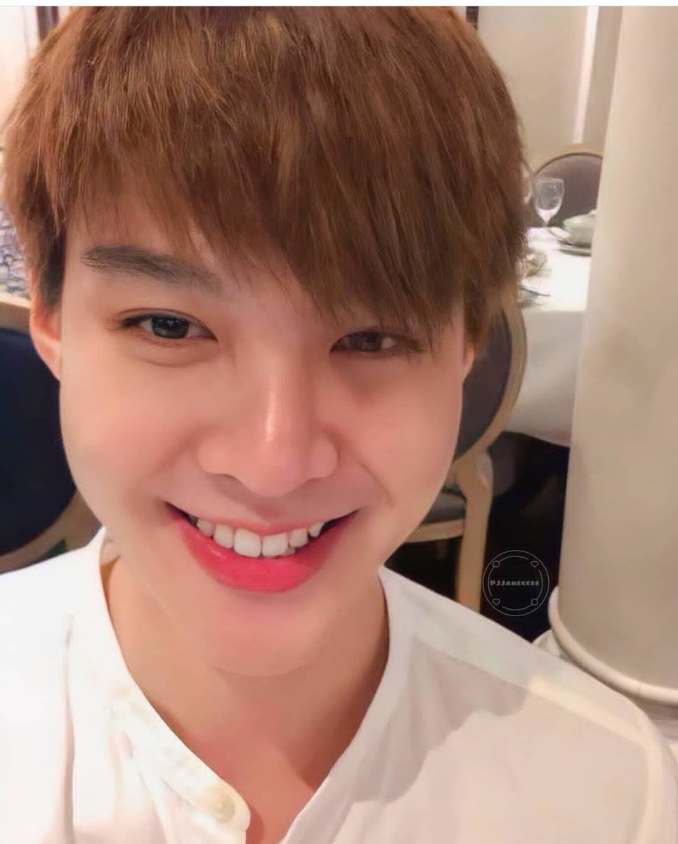 ⚫Same smile vibes🔴
#PerthSaintSation #TRIGON #PinSonRus3moms
