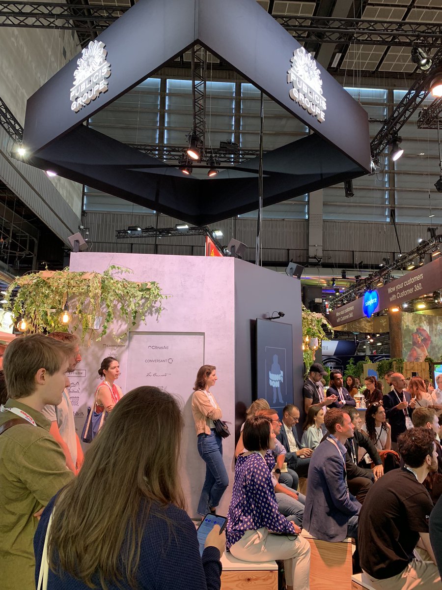 heloise_mathon's tweet photo. Let’s start ! Une nouvelle édition à @VivaTech qui s’annonce passionnante  @publicis_france @PublicisConseil 🤩 https://t.co/Va8yc8EqUZ