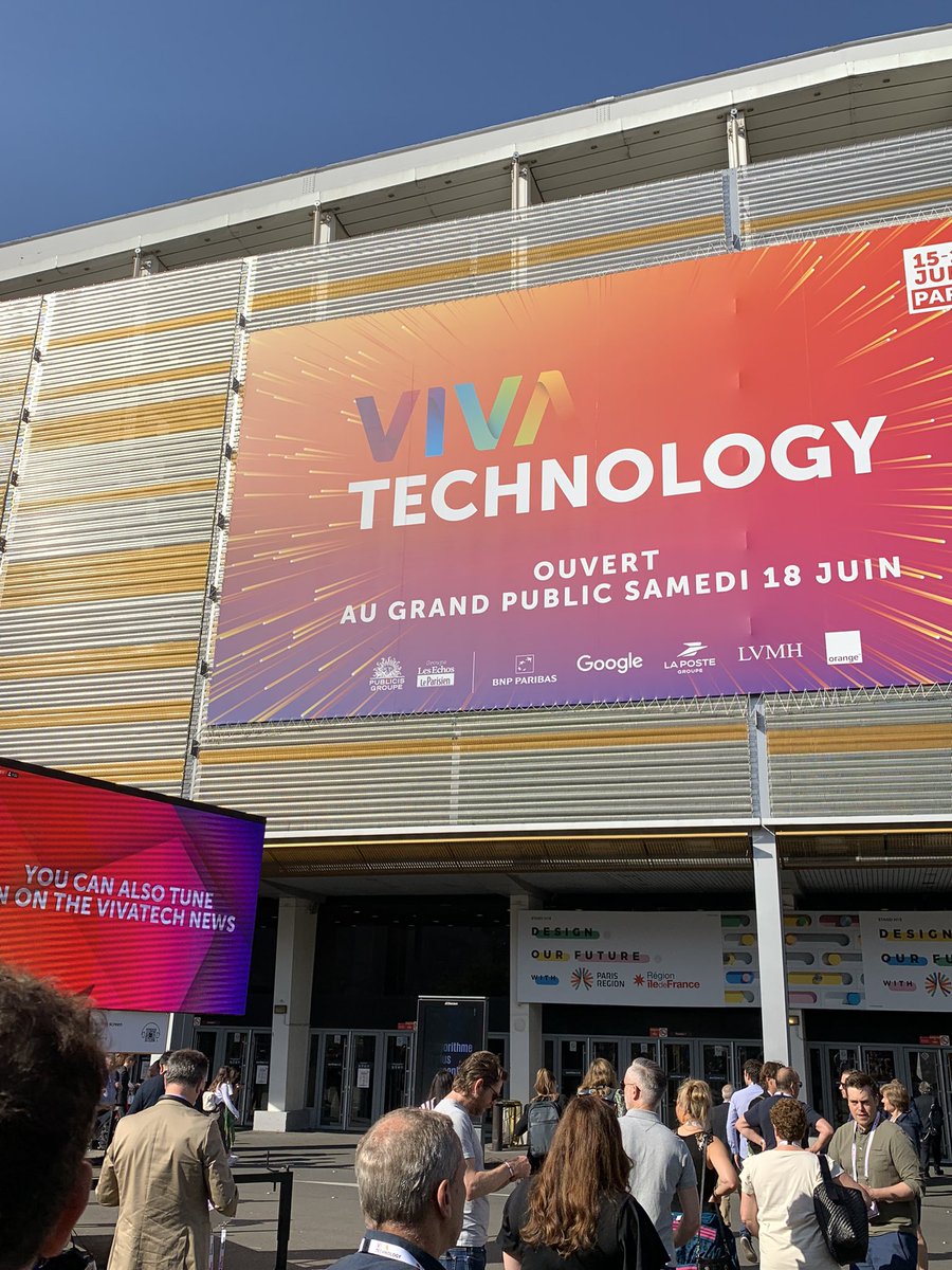 heloise_mathon's tweet photo. Let’s start ! Une nouvelle édition à @VivaTech qui s’annonce passionnante  @publicis_france @PublicisConseil 🤩 https://t.co/Va8yc8EqUZ