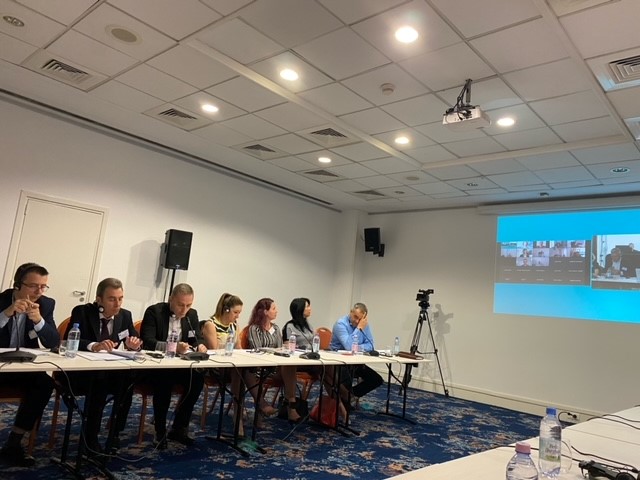 EU_reforms's tweet photo. One of our key priorities is to fight #taxfraud and #taxevasion in 🇪🇺Member States.
These days experts from 🇪🇪 Estonia are sharing great insights into how to increase the efficiency of the #fiscalcontrol activity in 🇷🇴 Romania #TSI #EUTaiex
More info👉https://t.co/kKB3QYULjN https://t.co/IwCNE5mgrY
