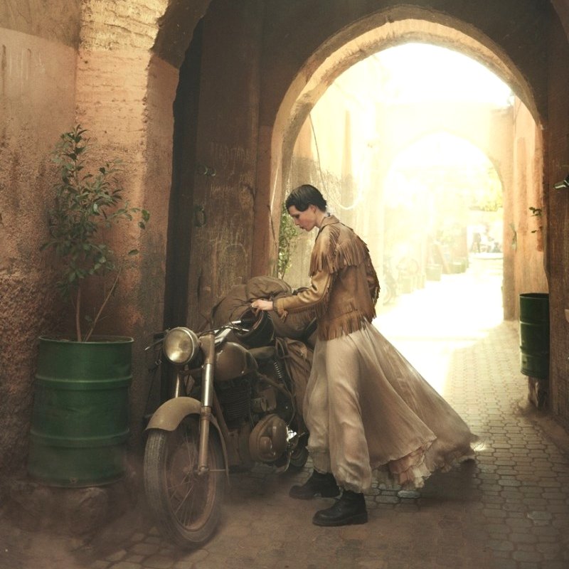 Ride Like The Wind

© Edie Campbell by Peter Lindbergh. Marocco, Vogue US june 2013