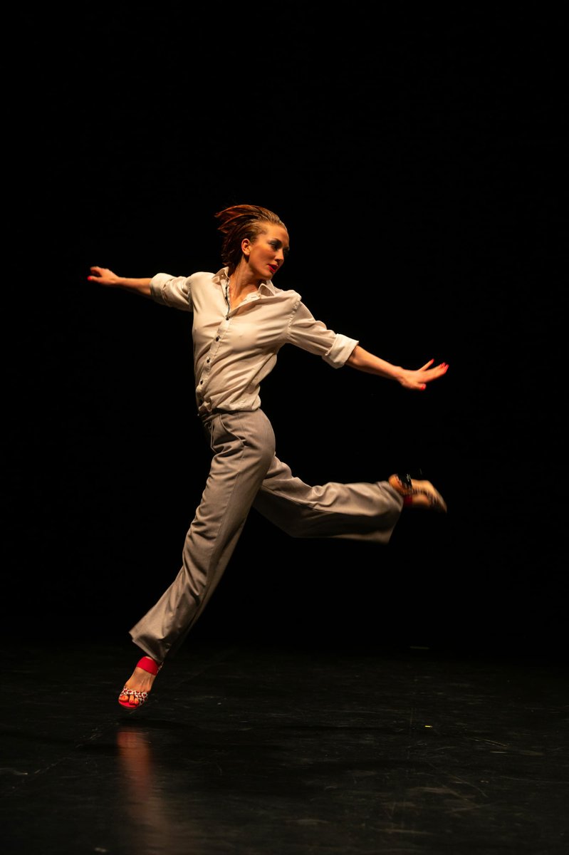 Riesenerfolg für Rosalie Wanka: Für ein Solo, zu sehen in „Tango – die Kunst zu überleben“ zu jiddischen Liedern mit Sharon Brauner, gewinnt <a href="/rosalie_wanka/">Rosalie Wanka</a>  Preis für Beste Kreation beim Festival @solocoreografico in Turin. #2021JLID gratuliert! <a href="/AndreiKovacs_/">Andrei Kovacs 🎗</a> <a href="/SylviaLoehrmann/">Sylvia Löhrmann</a>