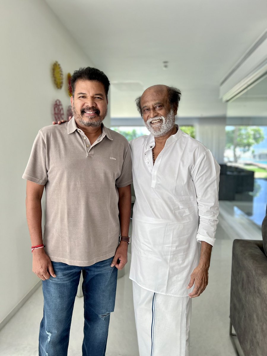 Elated to have met our Sivaji the Boss @rajinikanth sir himself on this very memorable day marking #15yearsofSivaji Your Energy, Affection and Positive Aura made my day!