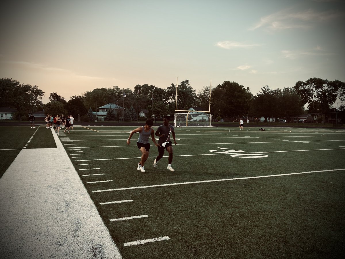 JHawkFB's tweet photo. Tuesday-Install-Preparation and Training
#JHawkFB https://t.co/n1eSyMk2Sy
