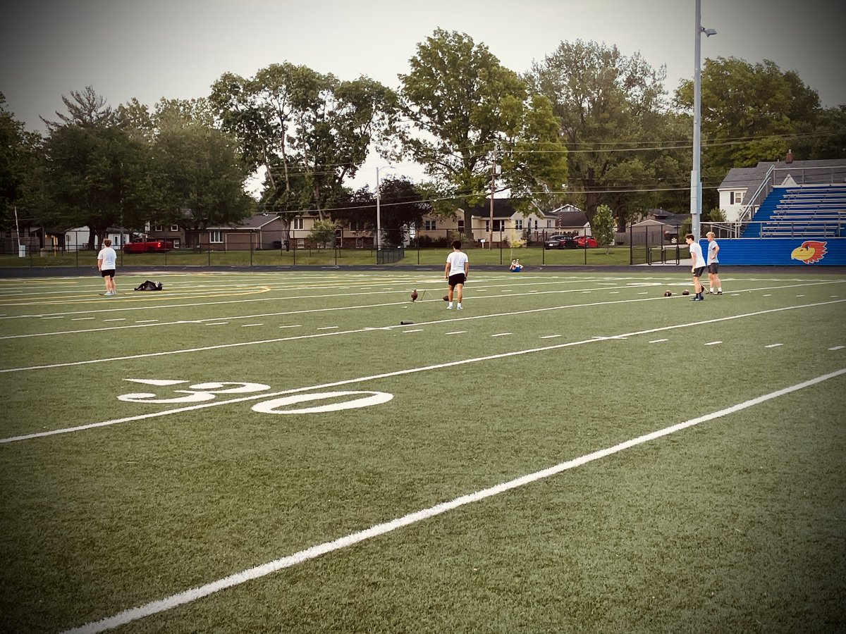 JHawkFB's tweet photo. Tuesday-Install-Preparation and Training
#JHawkFB https://t.co/n1eSyMk2Sy