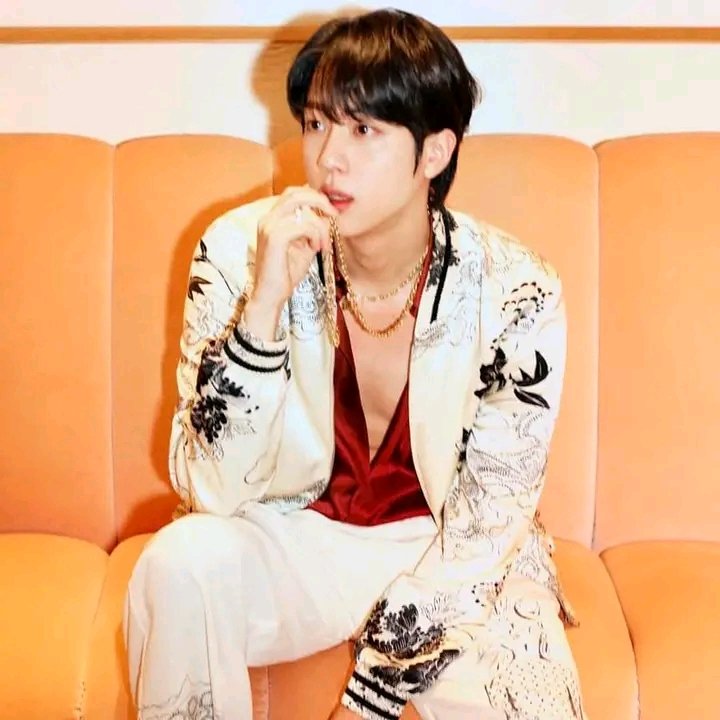 makesEyes_at's tweet photo. [위버스 매거진] #BTS_Proof release interview

#Jin " I live because of the happiness of ARMY's"
#Jin " I'm living my life all thank's to ARMY's happiness"

▶️KOR: https://t.co/DcJSZdUIIV
▶️ENG: https://t.co/l6EQi8Ekmu
▶️JPN: https://t.co/faaMqxjxzc https://t.co/khfp6mmms6