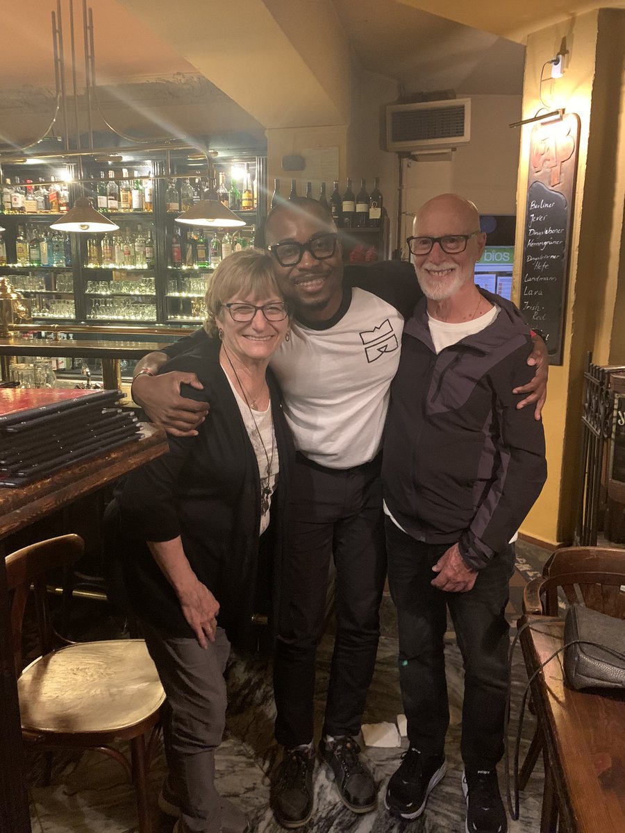 thinking4achang's tweet photo. Last night had the privilege to sit with Shoshana Bellen a leading advocate for descendants of Holocaust survivors especially in Germany and Israel. Legit! Her work with Badehaus in Germany is inspirational. https://t.co/003LKGkhdS I know we will be working together soon 👍🌈🥰 https://t.co/OnqAtUSFgl