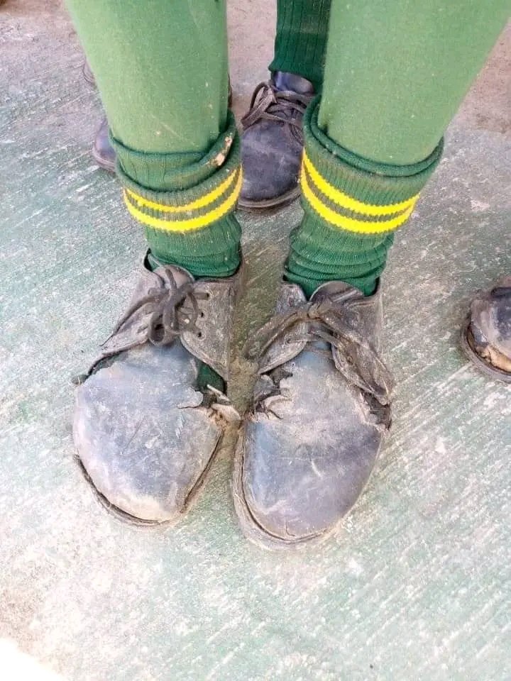 PetrosNande's tweet photo. Tweeps please assist...Are there organisations that do donate schoolshoes and school uniform to disadvantaged students...Where do I knock for assistance these are kids from a Junior Secondary School in Lusikisiki...Some do nor even have shoes in this cold winter..Pls retweet https://t.co/phgF58uMxO