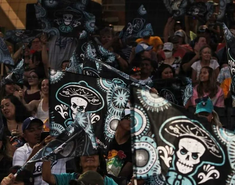 Tierra Del Encanto (@mariachitde) on Twitter photo A great night of Isotopes / Mariachis de Nuevo Mexico baseball! <a href="/ABQTopes/">Albuquerque Isotopes</a> <a href="/MariachisNM/">Mariachis de Nuevo México</a>
#EsDivertidoSerUnFan
#MiLBEsDivertido
#CopaDeLaDiversion A great night of Isotopes / Mariachis de Nuevo Mexico baseball! <a href="/ABQTopes/">Albuquerque Isotopes</a> <a href="/MariachisNM/">Mariachis de Nuevo México</a>
#EsDivertidoSerUnFan
#MiLBEsDivertido
#CopaDeLaDiversion