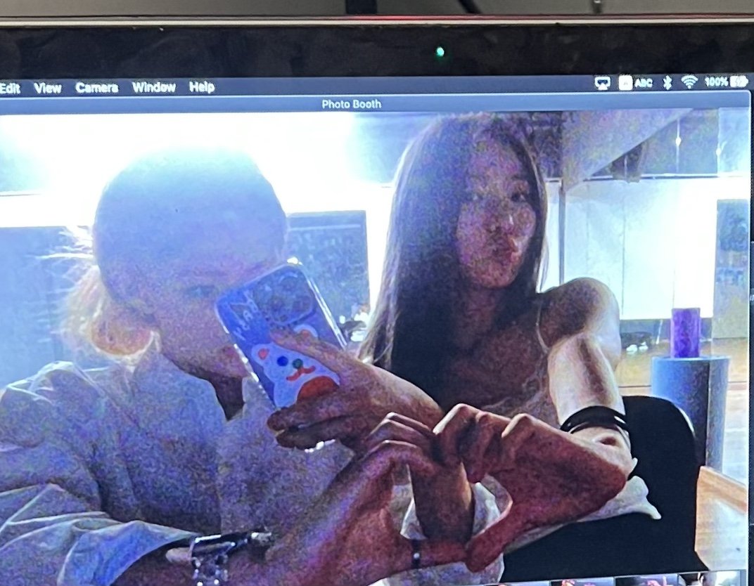 ichillin_km's tweet photo. 윌링 🧸🎁💗
째쭌이에용 
저희 맨날 이렇게 놀아요 🤣
We always play like this 

#ICHILLIN #아이칠린
#JACKIE #재키 #JOONIE #주니 https://t.co/JOekhQzKhK