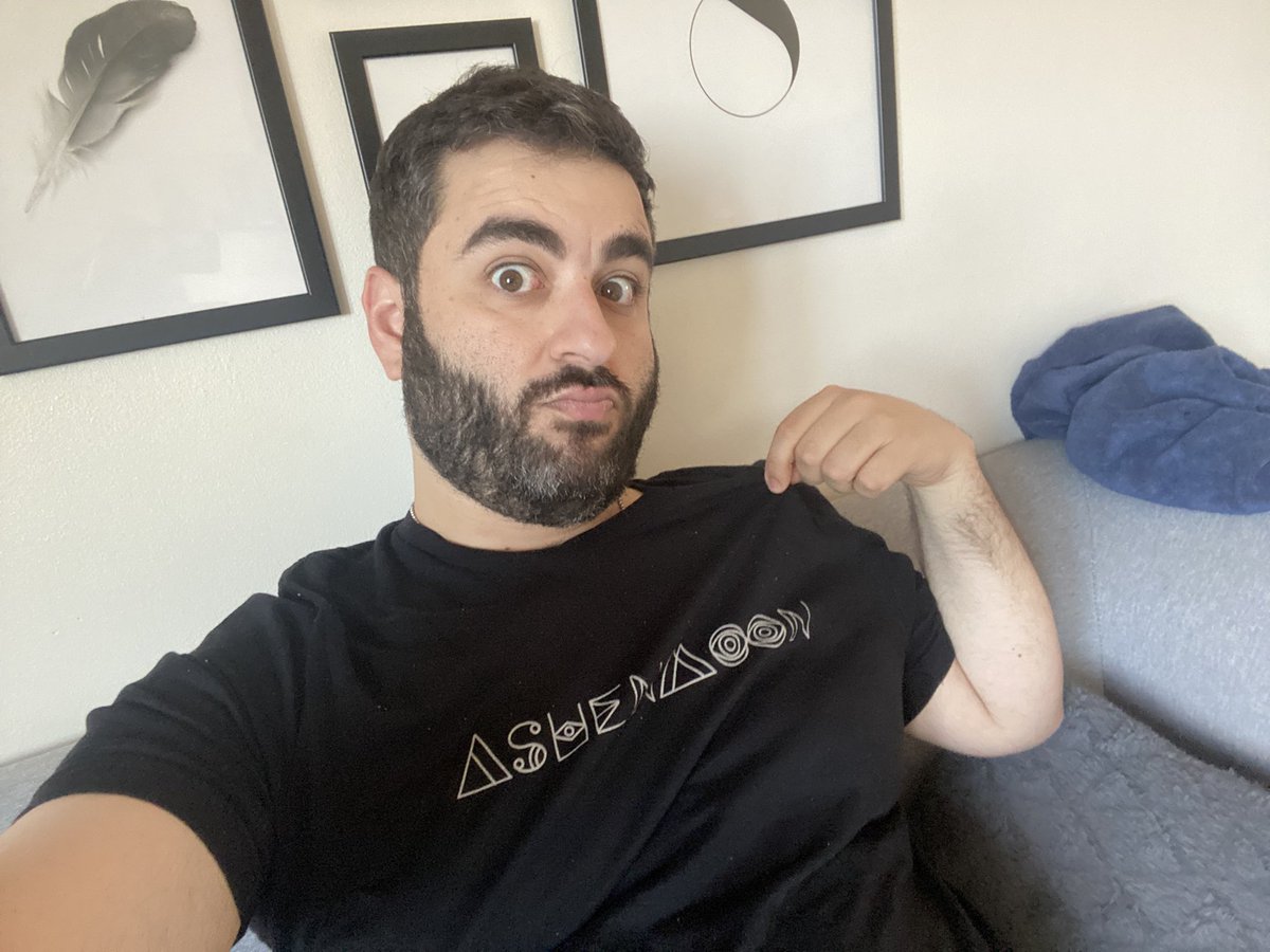 SecondSonGamer's tweet photo. On my way go Amsterdam and always gotta represent my boys from @AshenMoonMusic 💪 @tobyrand @YohaiPortal @zakstjohn @garrygarybeers #music #ashenmoon #worldwide #tideischanging https://t.co/0RqPQku79M