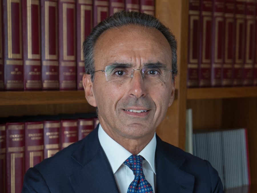 Federnotai1's tweet photo. Congratulazioni al notaio Vincenzo Pappa Monteforte, neoeletto presidente della Cassa nazionale del Notariato per il triennio 2022-2024.
#Federnotai augura buon lavoro a lui e a tutta la sua squadra!
➡️https://t.co/ne5xGbhByr https://t.co/HjZxSsjr0h