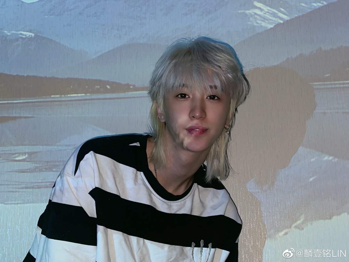 linyimingpics's tweet photo. 220614 • Lin Yiming Weibo Update (4/4)

#HIGH5 #麟壹铭 #LinYiming #LIN https://t.co/fU4uNI0Oe9