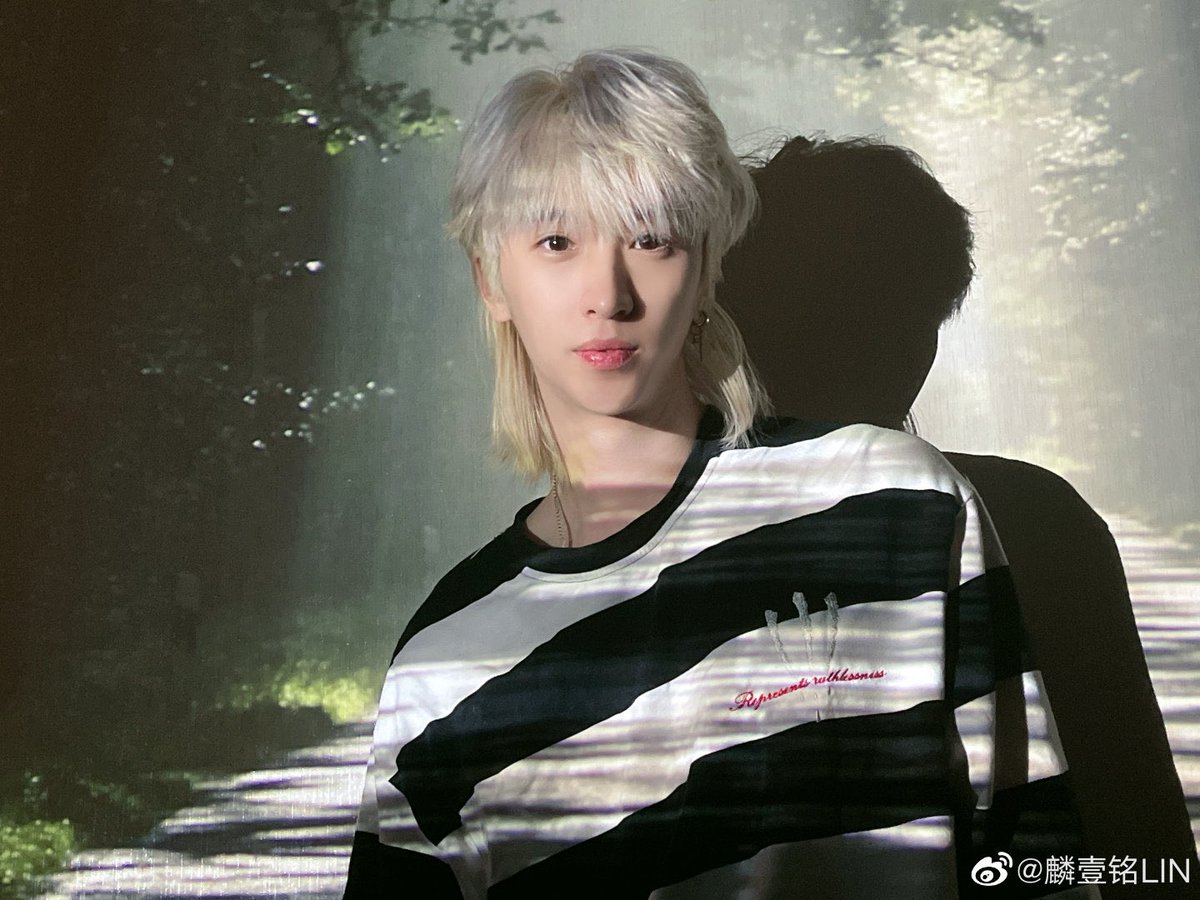 linyimingpics's tweet photo. 220614 • Lin Yiming Weibo Update (4/4)

#HIGH5 #麟壹铭 #LinYiming #LIN https://t.co/fU4uNI0Oe9