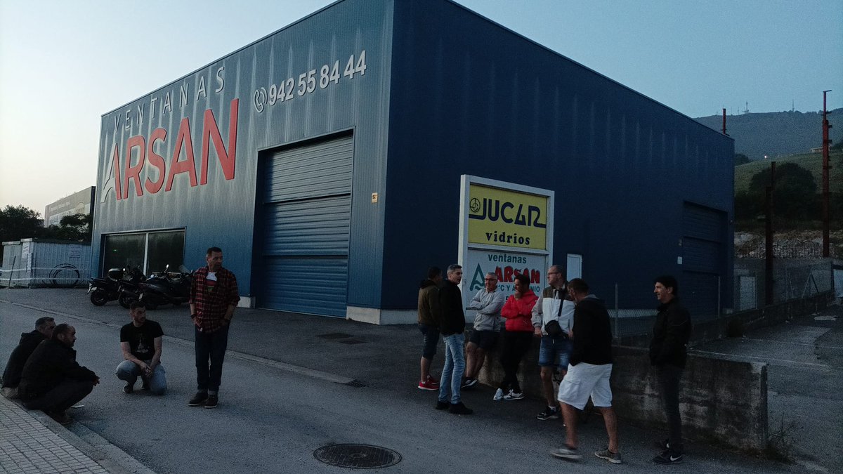 Comienza el decimocuarto día de huelga del metal de Cantabria, por un convenio digno.