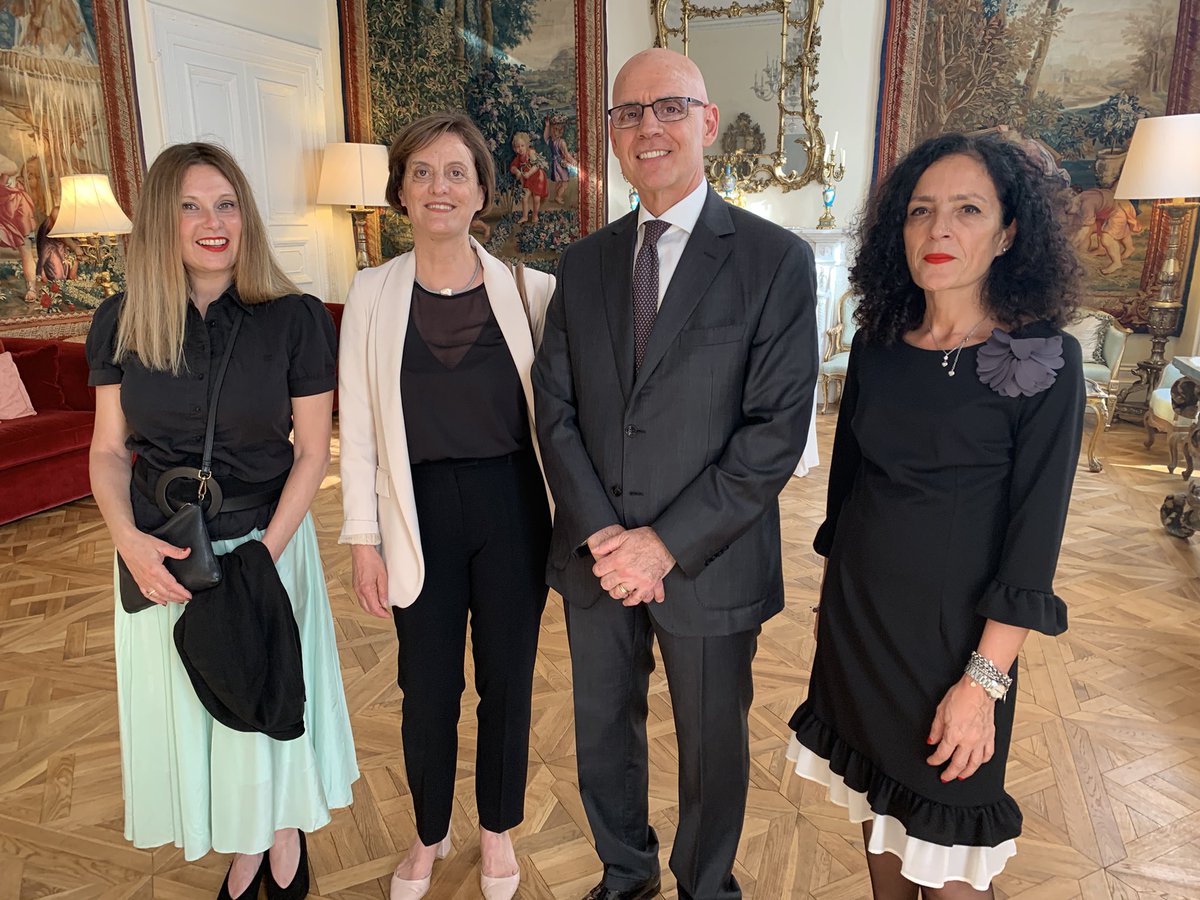 <a href="/EmanuelaRossin5/">Emanuela Rossini</a> …and here we are 😉😊… Simona made another excellent event …👏👍… more to come at KCL 👍💪