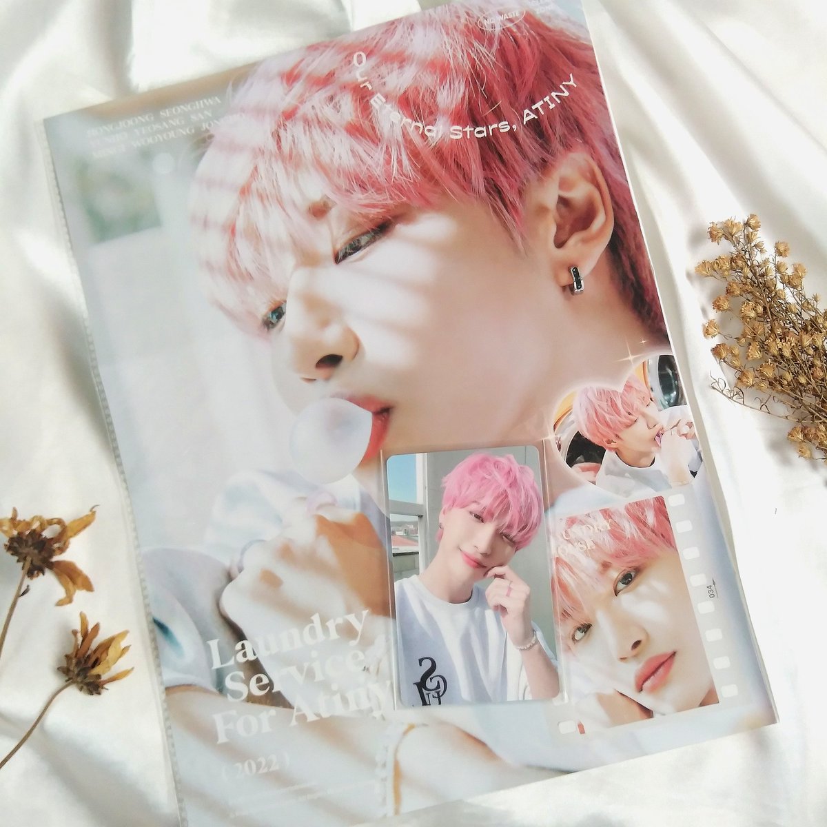 yoonescent's tweet photo. ◛⑅·˚ ༘ ♡ #mailsformari ┆06-15-22
   
      ↷ ˊ-  heyoo!! pink hwa arrived safely and tysm sa super cutie na package and freebies ^^ pretty ni hwa saur much sparks✨ 'till our next transaction po thankie a lot! ฅ^•ﻌ•^ฅ

🖇 @light_wymcarteu 💛 https://t.co/FLre8eCGW8