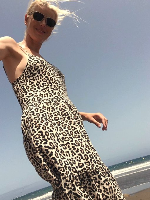 Second take! https://t.co/542hIwLW6I https://t.co/hDn1y9CvY3<a href="/tag/camgirl"class="tags"><span>#camgirl</span></a><a href="/tag/skype"class="tags"><span>#skype</span></a>