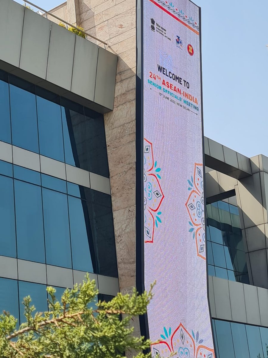 IndiaASEAN_at30's tweet photo. Celebrating ASEAN- India Friendship Year.

Glimpses of preparations in New Delhi  #ASEANIndiaFriendshipYear https://t.co/UWLSe8cnpq