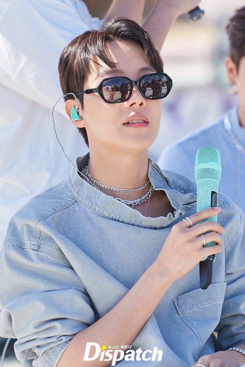 kithicdames's tweet photo. @PopBase The most versatile and ready to unleash his beastly talent! No holding back! Proud of you my Hobi! #jhope #Hobi #Hixtape #HopeWorld2 https://t.co/oTs9x0LWFS